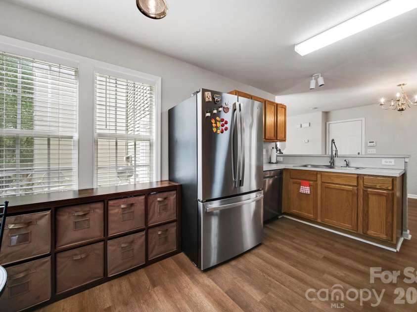 2604 Cochrane Drive, Charlotte, NC 28269.  MLS# CAR4365893, YatesRealty ID 15797. 