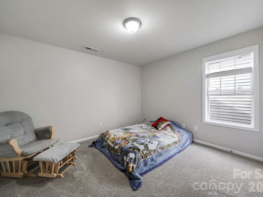 2604 Cochrane Drive, Charlotte, NC 28269.  MLS# CAR4365893, YatesRealty ID 15797. 