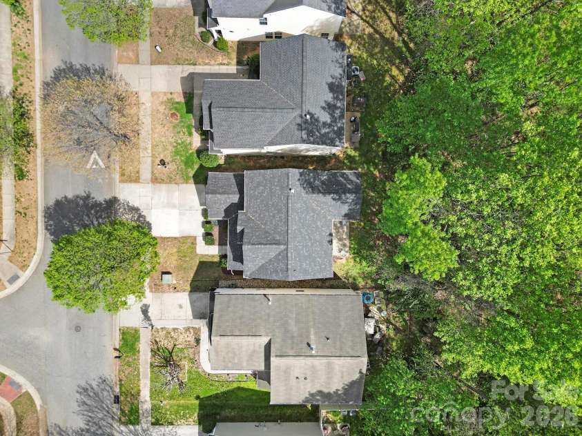 2604 Cochrane Drive, Charlotte, NC 28269.  MLS# CAR4365893, YatesRealty ID 15797. 