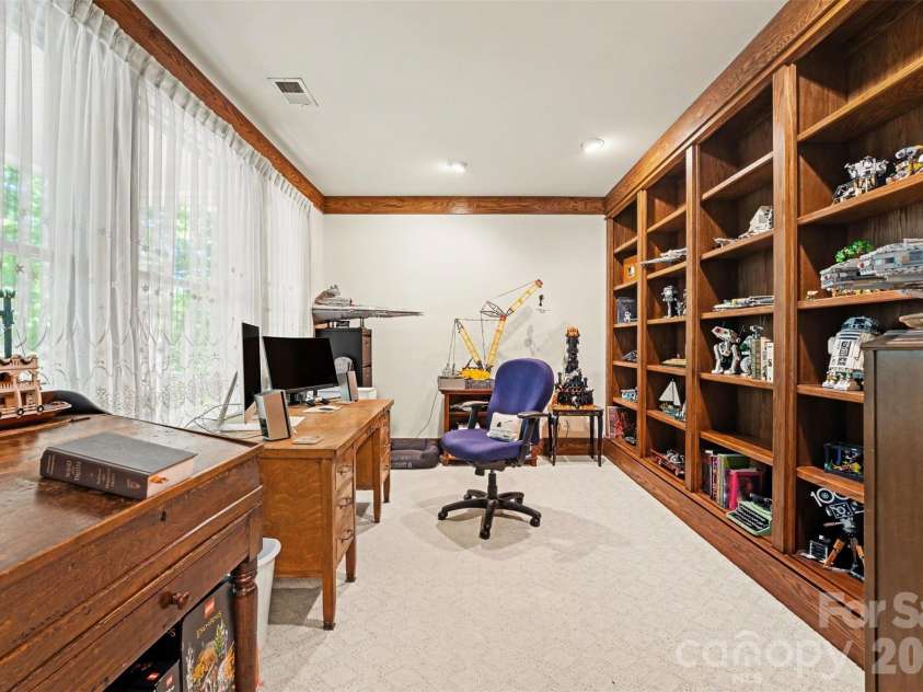 146 Harbor Watch Drive, Statesville, NC 28677.  MLS# CAR4361153, YatesRealty ID 15798. 