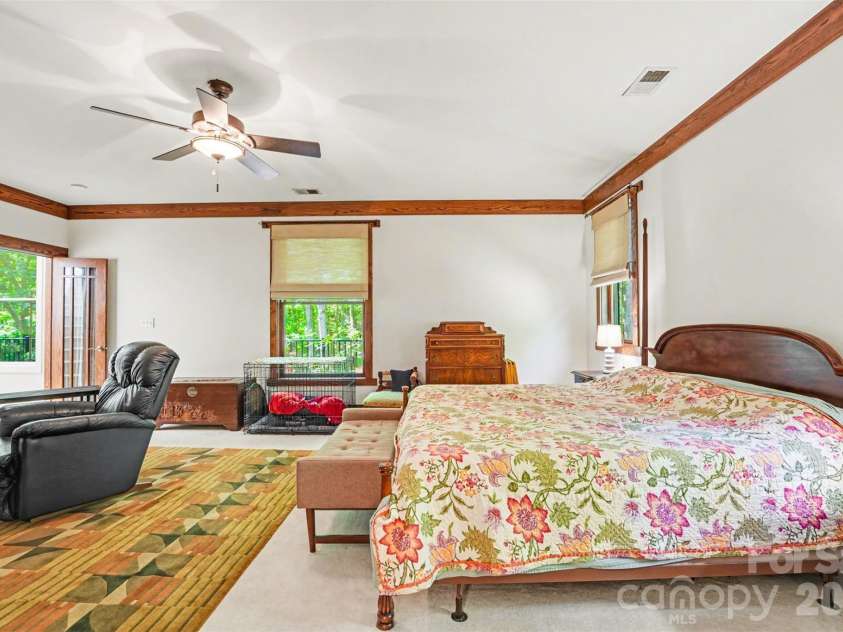 146 Harbor Watch Drive, Statesville, NC 28677.  MLS# CAR4361153, YatesRealty ID 15798. 