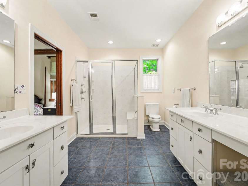 146 Harbor Watch Drive, Statesville, NC 28677.  MLS# CAR4361153, YatesRealty ID 15798. 