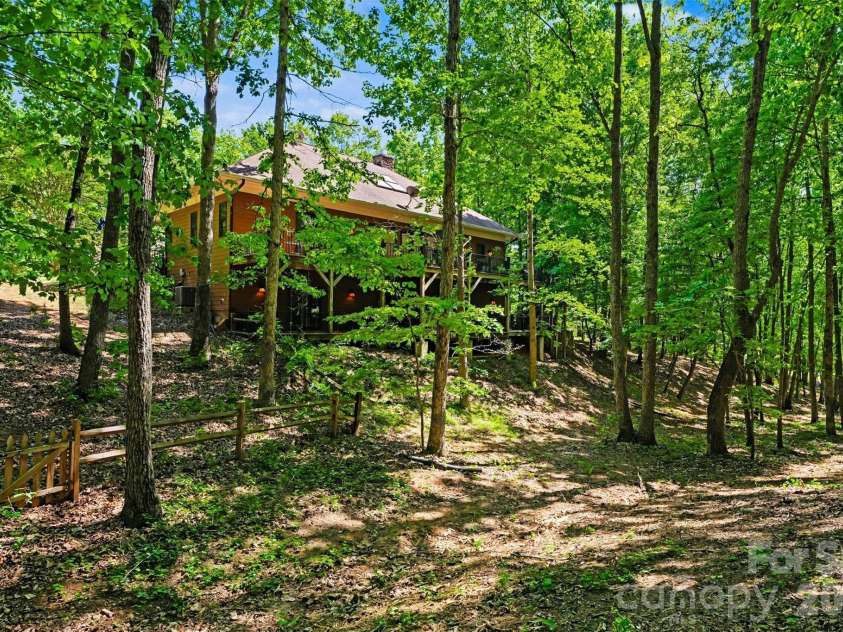 146 Harbor Watch Drive, Statesville, NC 28677.  MLS# CAR4361153, YatesRealty ID 15798. 