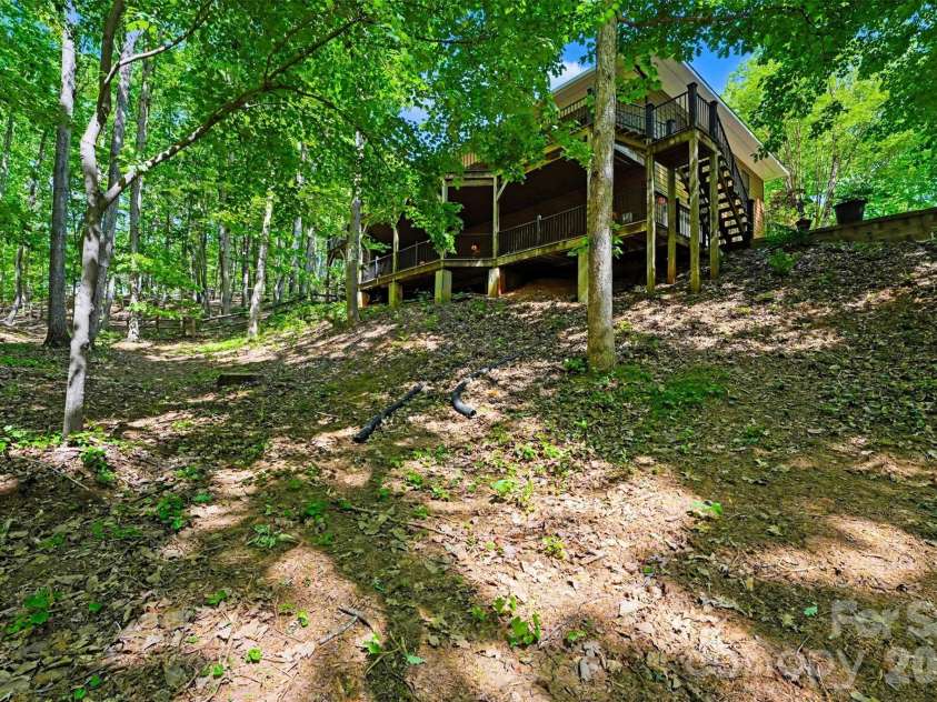 146 Harbor Watch Drive, Statesville, NC 28677.  MLS# CAR4361153, YatesRealty ID 15798. 