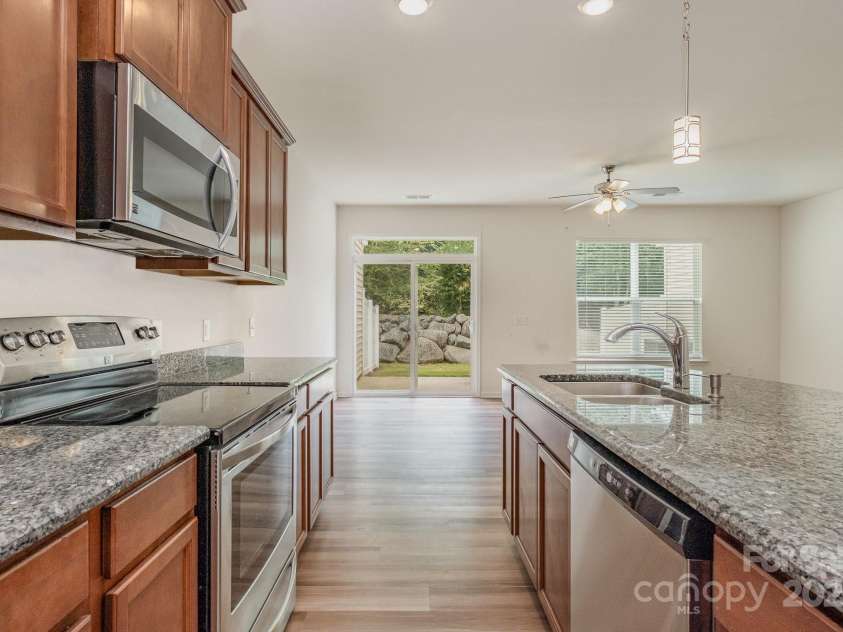 12408 Savannah Cottage Drive, Charlotte, NC 28273.  MLS# CAR4280686, YatesRealty ID 15799. 