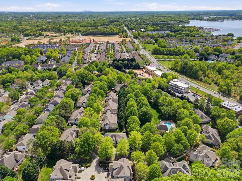 18810 Cloverstone Circle, Cornelius, NC 28031.  MLS# CAR4365042, YatesRealty ID 15799. 