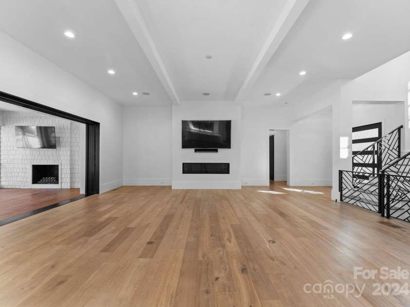 13702 Sage Thrasher Lane, Charlotte, NC 28278.  MLS# CAR4191491, YatesRealty ID 158. 