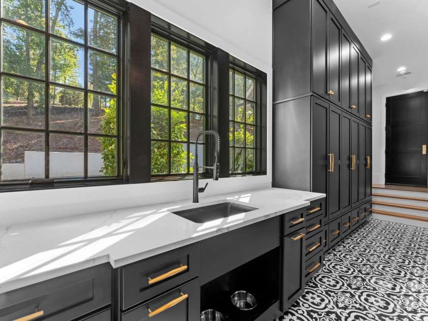 13702 Sage Thrasher Lane, Charlotte, NC 28278.  MLS# CAR4191491, YatesRealty ID 158. 