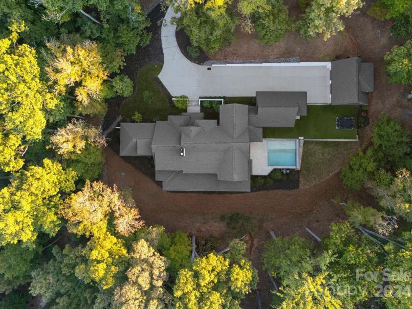 13702 Sage Thrasher Lane, Charlotte, NC 28278.  MLS# CAR4191491, YatesRealty ID 158. 