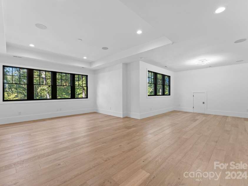 13702 Sage Thrasher Lane, Charlotte, NC 28278.  MLS# CAR4191491, YatesRealty ID 158. Upper Level Bonus Room