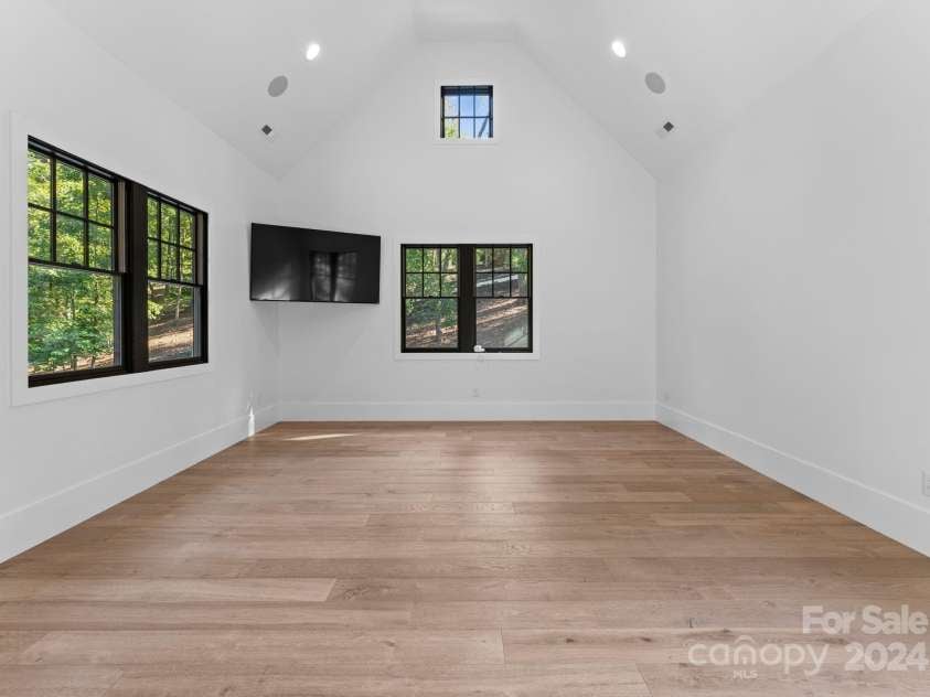 13702 Sage Thrasher Lane, Charlotte, NC 28278.  MLS# CAR4191491, YatesRealty ID 158. Upper Level Recreation Room