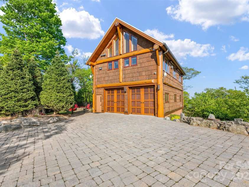 2910 Eagles Nest Trail, Banner Elk, NC 28604.  MLS# CAR4277103, YatesRealty ID 158. 