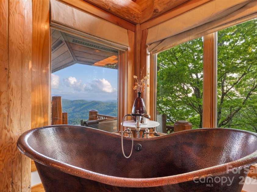 2910 Eagles Nest Trail, Banner Elk, NC 28604.  MLS# CAR4277103, YatesRealty ID 158. 