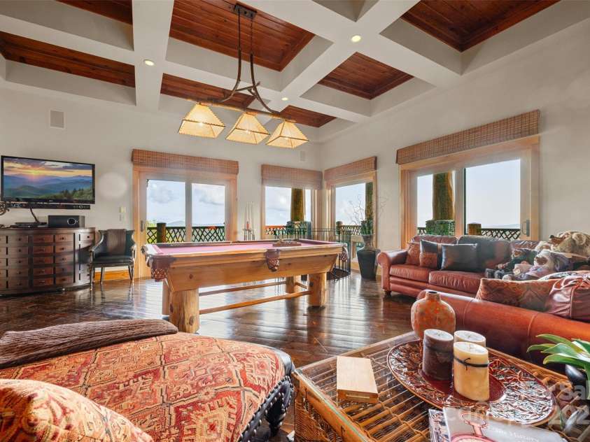 2910 Eagles Nest Trail, Banner Elk, NC 28604.  MLS# CAR4277103, YatesRealty ID 158. 