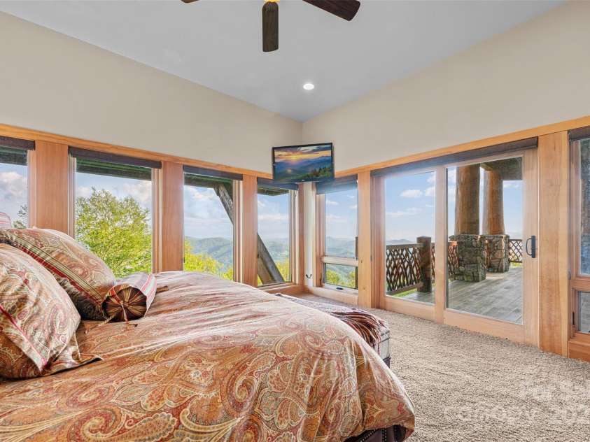 2910 Eagles Nest Trail, Banner Elk, NC 28604.  MLS# CAR4277103, YatesRealty ID 158. 