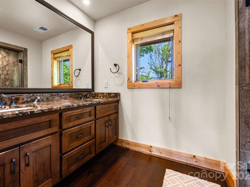 2910 Eagles Nest Trail, Banner Elk, NC 28604.  MLS# CAR4277103, YatesRealty ID 158. 