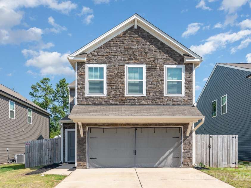 839 Foxglove Lane, York, SC 29745.  MLS# CAR4275327, YatesRealty ID 1580. 