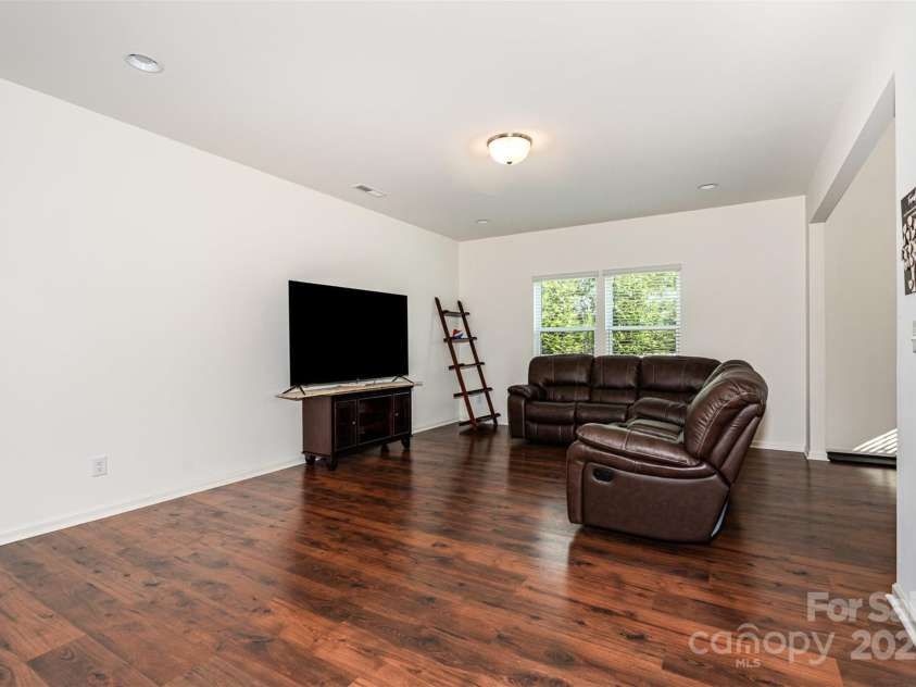 839 Foxglove Lane, York, SC 29745.  MLS# CAR4275327, YatesRealty ID 1580. 