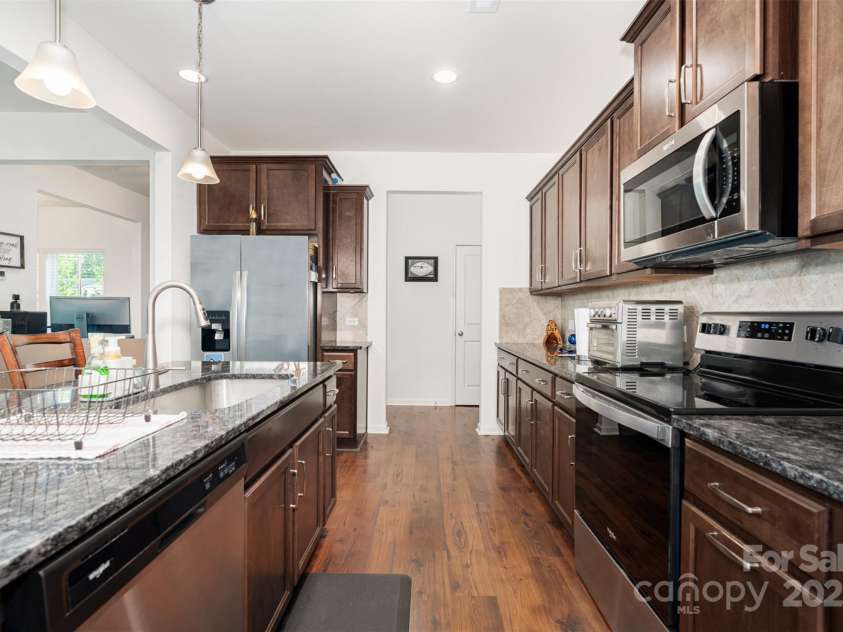 839 Foxglove Lane, York, SC 29745.  MLS# CAR4275327, YatesRealty ID 1580. Kitchen