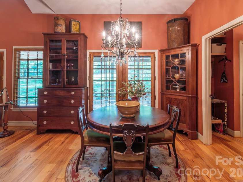 5592 Lennox Drive, Kings Mountain, NC 28086.  MLS# CAR4371853, YatesRealty ID 15800. 