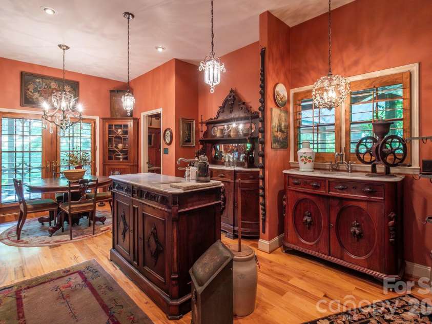 5592 Lennox Drive, Kings Mountain, NC 28086.  MLS# CAR4371853, YatesRealty ID 15800. 