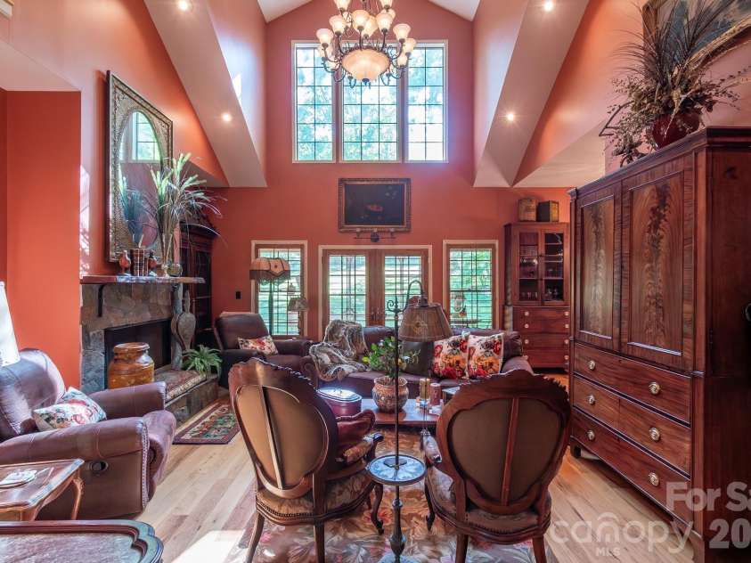 5592 Lennox Drive, Kings Mountain, NC 28086.  MLS# CAR4371853, YatesRealty ID 15800. 