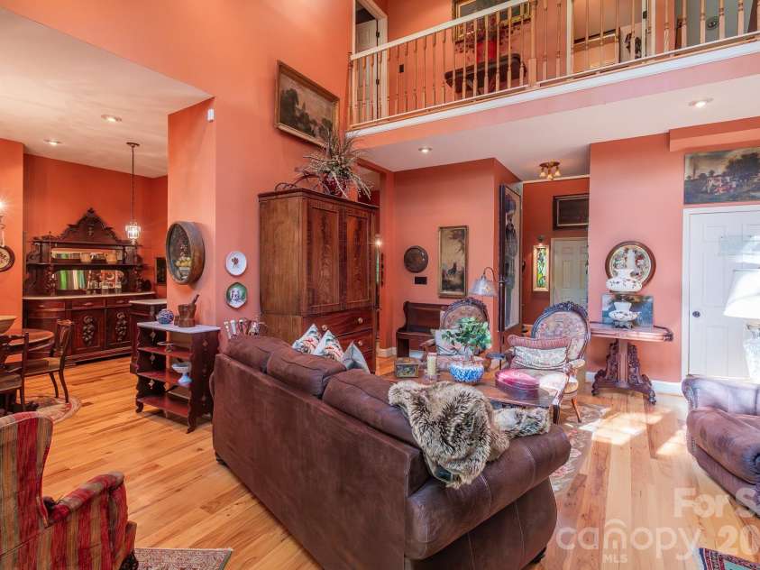 5592 Lennox Drive, Kings Mountain, NC 28086.  MLS# CAR4371853, YatesRealty ID 15800. 