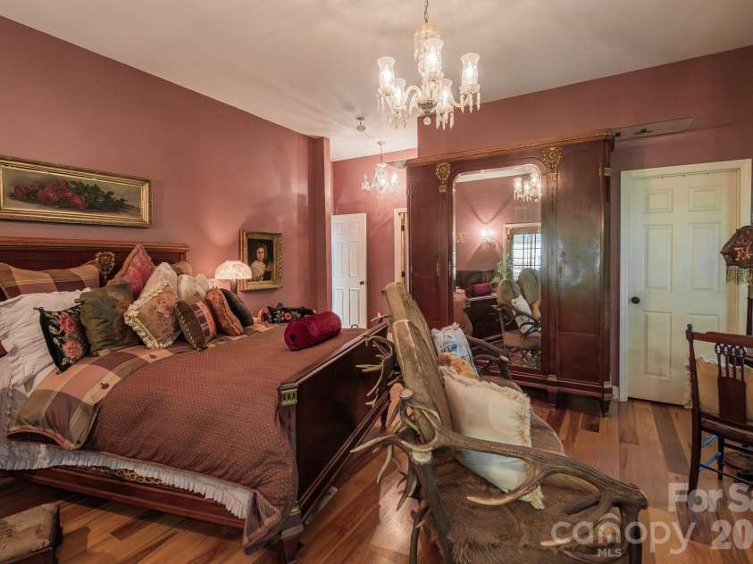 5592 Lennox Drive, Kings Mountain, NC 28086.  MLS# CAR4371853, YatesRealty ID 15800. 