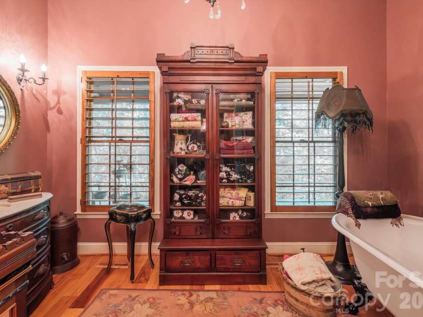 5592 Lennox Drive, Kings Mountain, NC 28086.  MLS# CAR4371853, YatesRealty ID 15800. 
