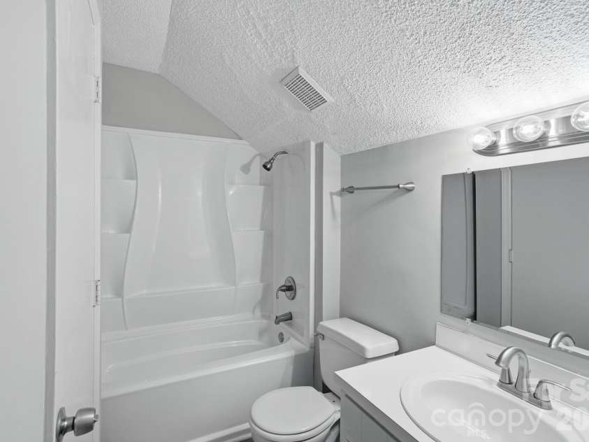 12023 Rock Canyon Drive, Charlotte, NC 28226.  MLS# CAR4364750, YatesRealty ID 15801. 