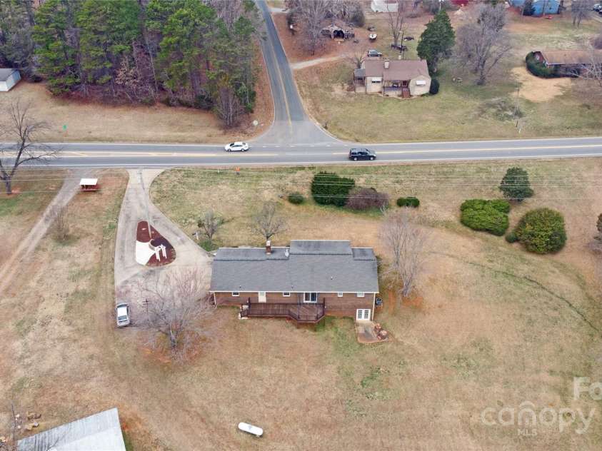 4866 NC Hwy 150 Highway, Lincolnton, NC 28092.  MLS# CAR4223343, YatesRealty ID 15801. 