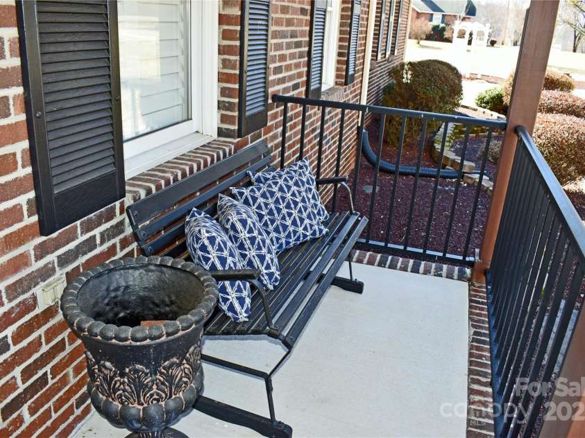 4866 NC Hwy 150 Highway, Lincolnton, NC 28092.  MLS# CAR4223343, YatesRealty ID 15801. Front Porch