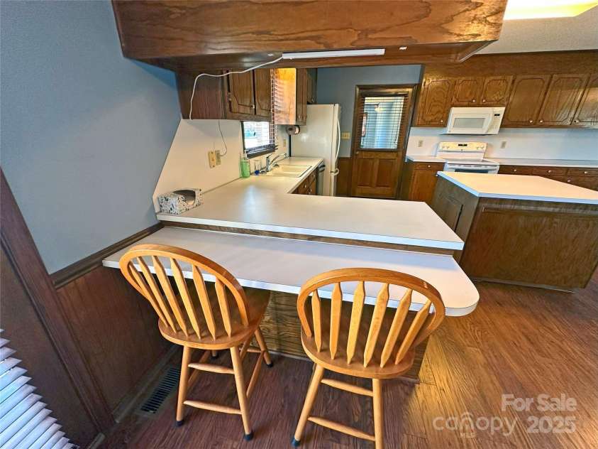 4866 NC Hwy 150 Highway, Lincolnton, NC 28092.  MLS# CAR4223343, YatesRealty ID 15801. Kitchen