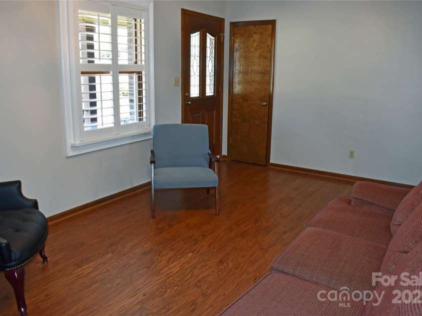 4866 NC Hwy 150 Highway, Lincolnton, NC 28092.  MLS# CAR4223343, YatesRealty ID 15801. Living Room