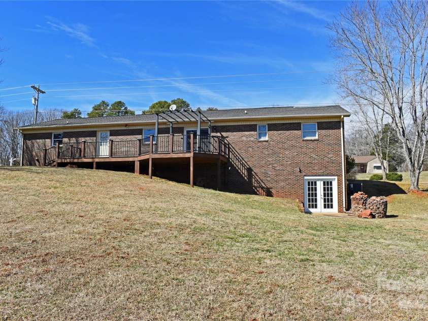 4866 NC Hwy 150 Highway, Lincolnton, NC 28092.  MLS# CAR4223343, YatesRealty ID 15801. Rear