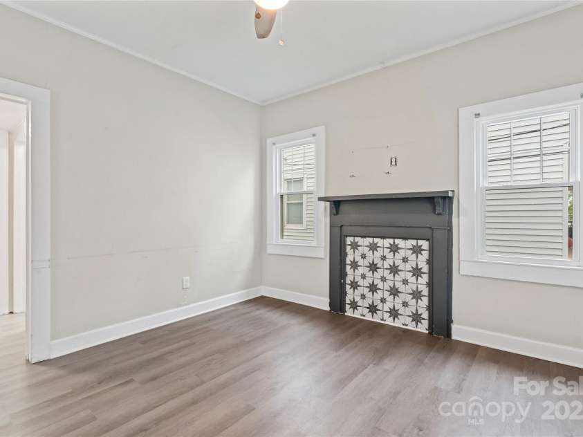 18 Douglas Avenue, Concord, NC 28025.  MLS# CAR4250234, YatesRealty ID 15802. 