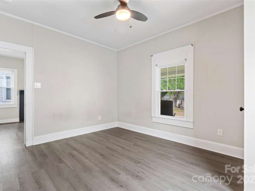 18 Douglas Avenue, Concord, NC 28025.  MLS# CAR4250234, YatesRealty ID 15802. 