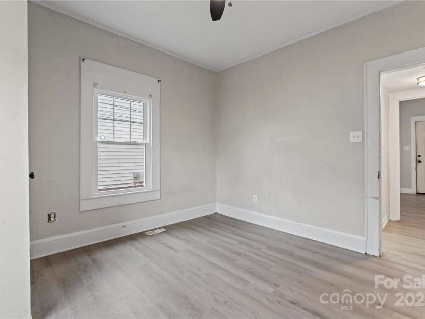 18 Douglas Avenue, Concord, NC 28025.  MLS# CAR4250234, YatesRealty ID 15802. 