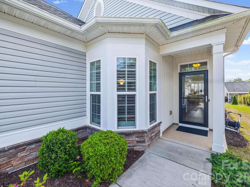 20238 Dovekie Lane, Fort Mill, SC 29707.  MLS# CAR4366782, YatesRealty ID 15802. 