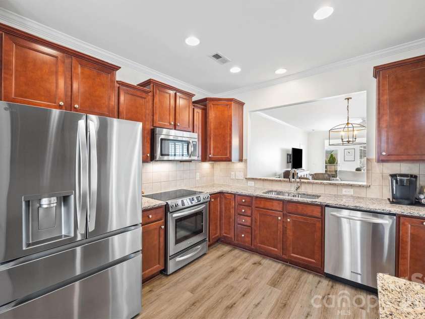 20238 Dovekie Lane, Fort Mill, SC 29707.  MLS# CAR4366782, YatesRealty ID 15802. 