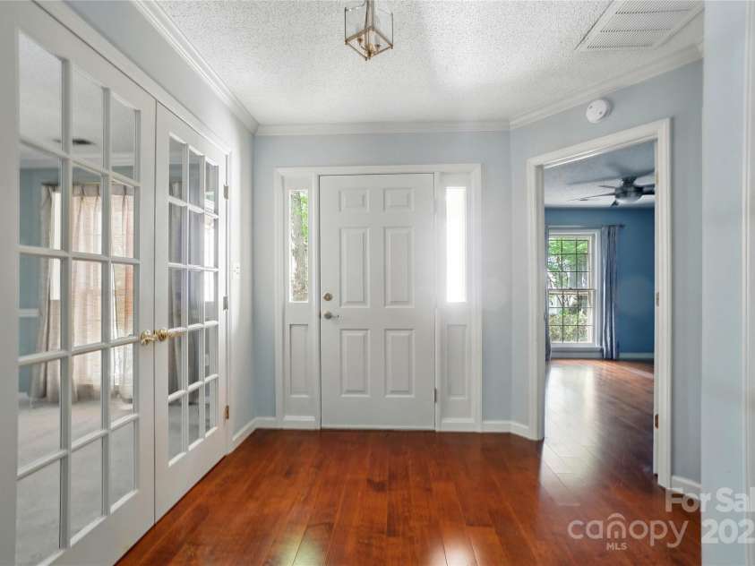 9927 Raddington Lane, Charlotte, NC 28269.  MLS# CAR4255804, YatesRealty ID 15803. 