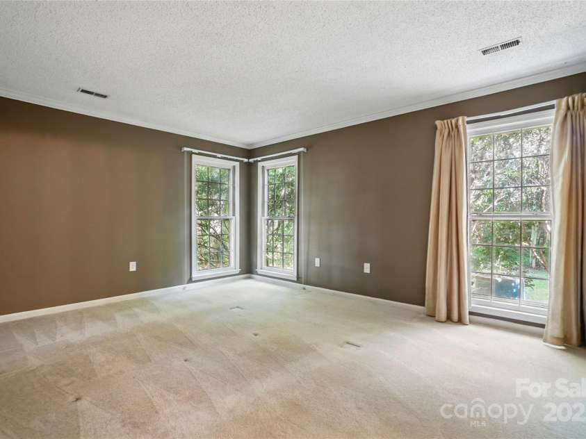 9927 Raddington Lane, Charlotte, NC 28269.  MLS# CAR4255804, YatesRealty ID 15803. 