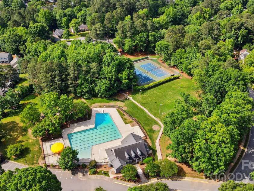 9927 Raddington Lane, Charlotte, NC 28269.  MLS# CAR4255804, YatesRealty ID 15803. 