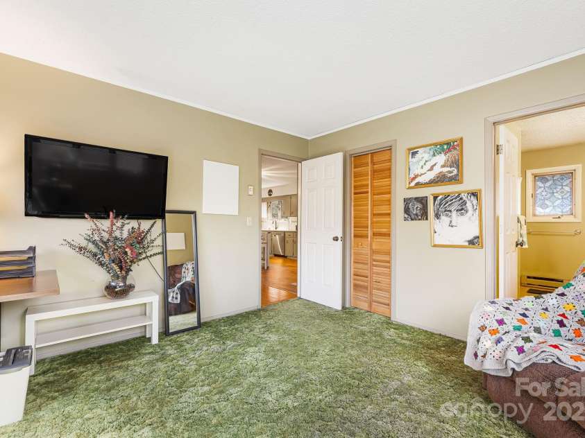 347 Knob Hill Estates Road, Sylva, NC 28779.  MLS# CAR4204658, YatesRealty ID 15804. Primary Bedroom Number 2