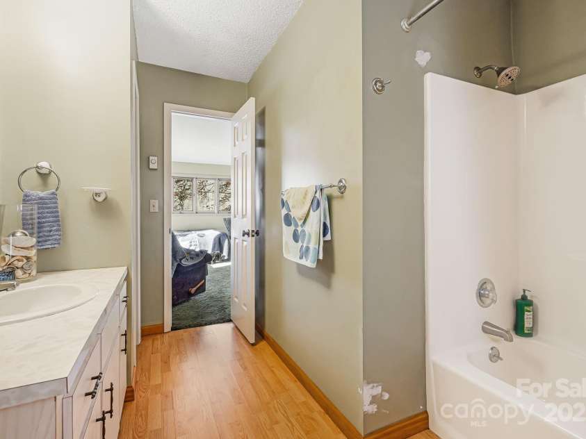 347 Knob Hill Estates Road, Sylva, NC 28779.  MLS# CAR4204658, YatesRealty ID 15804. Primary Bedroom Number 2 - Full Bath