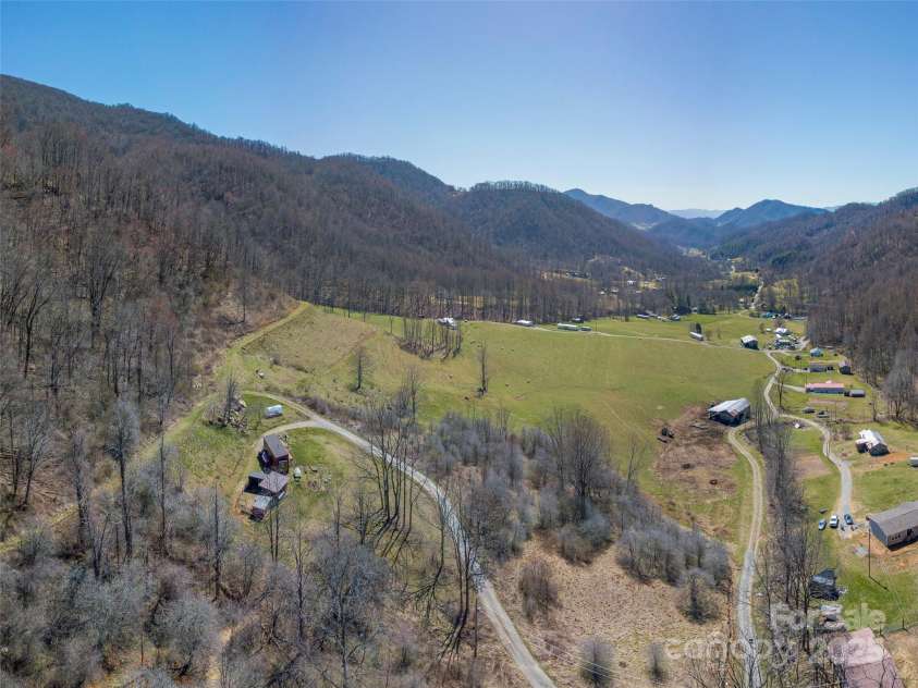 323 Morris Road, Clyde, NC 28721.  MLS# CAR4237293, YatesRealty ID 15805. 