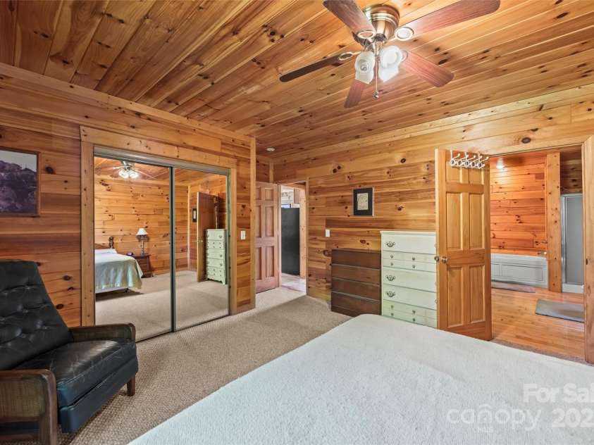 102 Brookview Lane, Whittier, NC 28789.  MLS# CAR4262943, YatesRealty ID 15807. 