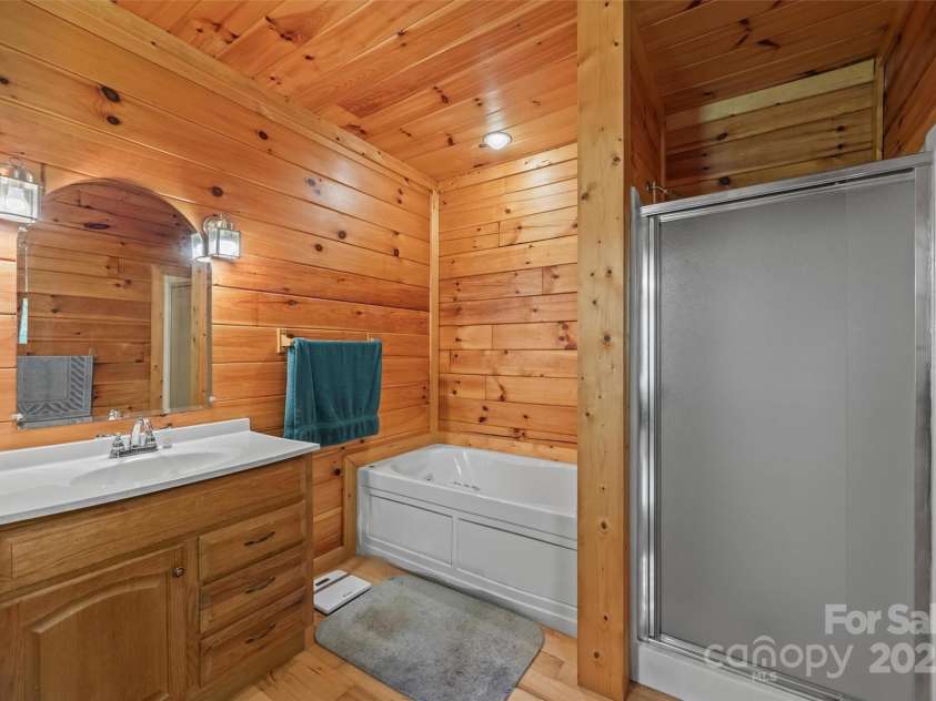 102 Brookview Lane, Whittier, NC 28789.  MLS# CAR4262943, YatesRealty ID 15807. 