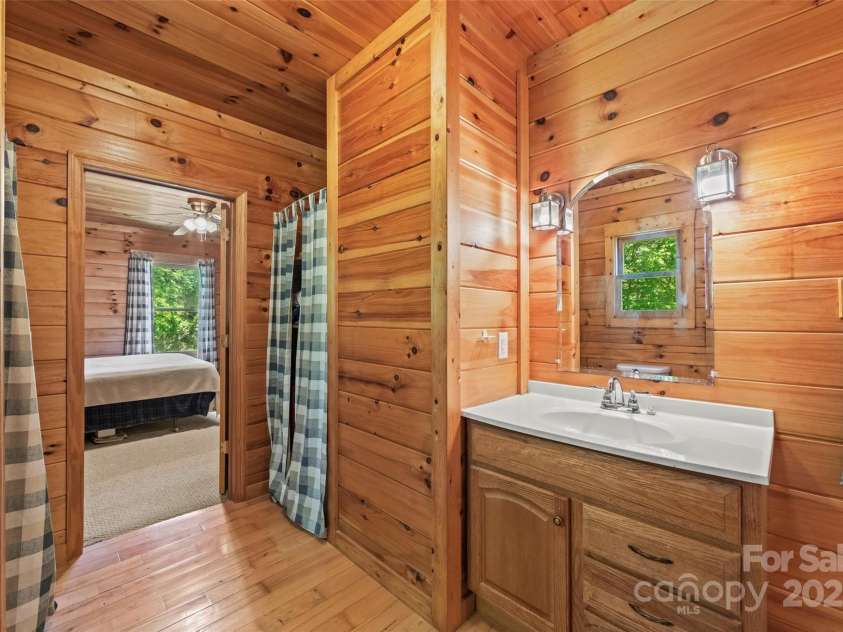 102 Brookview Lane, Whittier, NC 28789.  MLS# CAR4262943, YatesRealty ID 15807. 