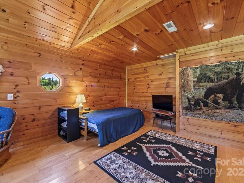 102 Brookview Lane, Whittier, NC 28789.  MLS# CAR4262943, YatesRealty ID 15807. 